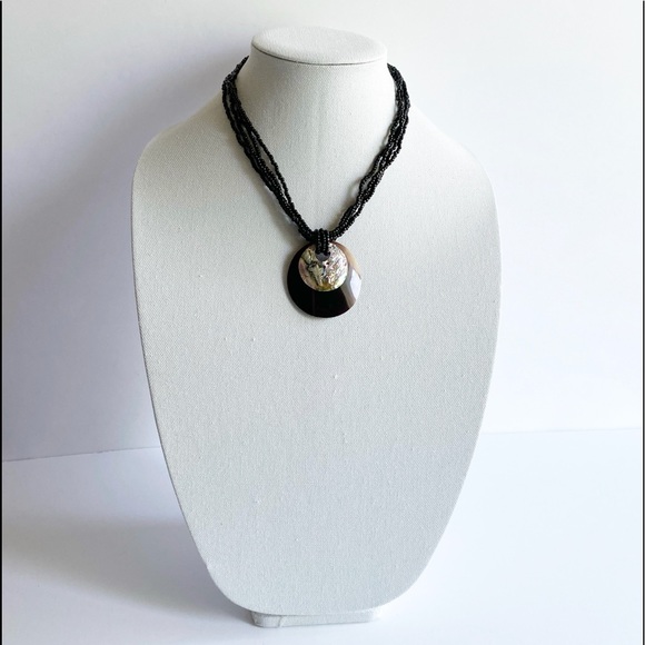 Abalone Shell & Black Beaded Jewelry Necklace - Picture 7 of 8
